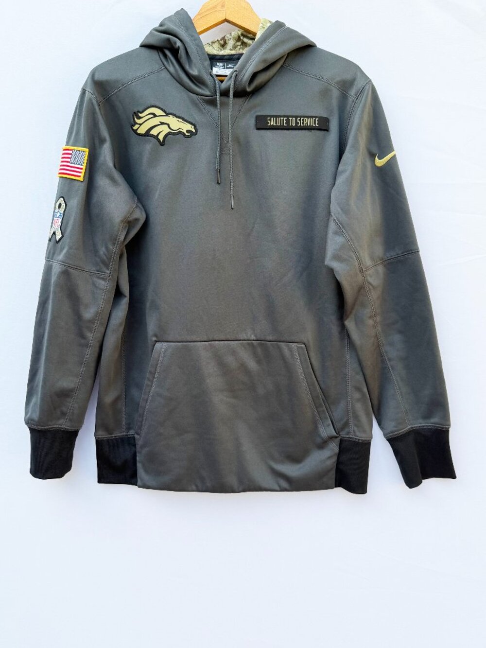 Nike Gray Denver Broncos Salute to Service Hoodie, Men’s Size Medium, NWOT